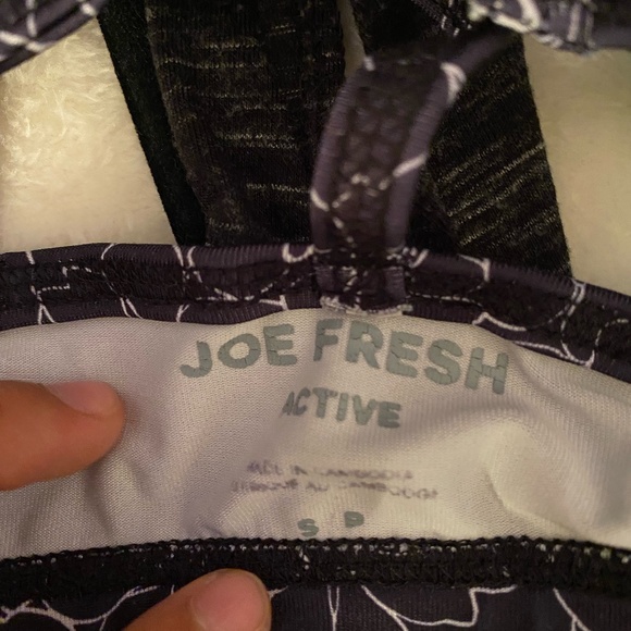 Joe fresh athletic shirt (double layered , bra and overshirt) - Picture 3 of 3